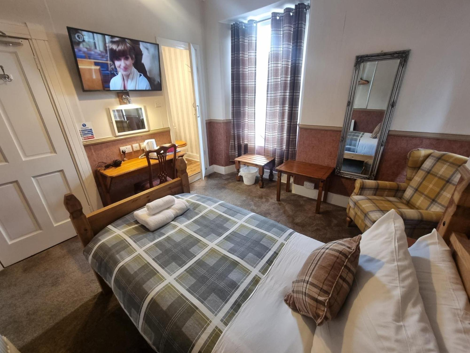 Roy Bridge Hotel Φορτ Γουίλιαμ Εξωτερικό φωτογραφία